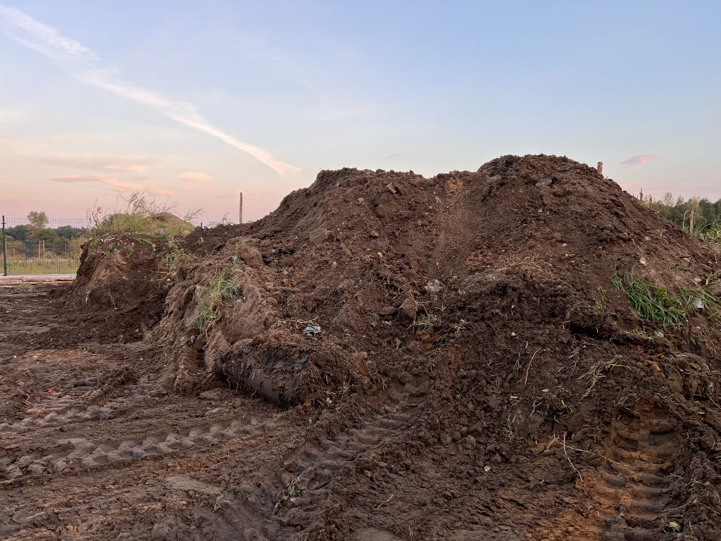 Przyjmiemy ziemię z wykopu lub gruz